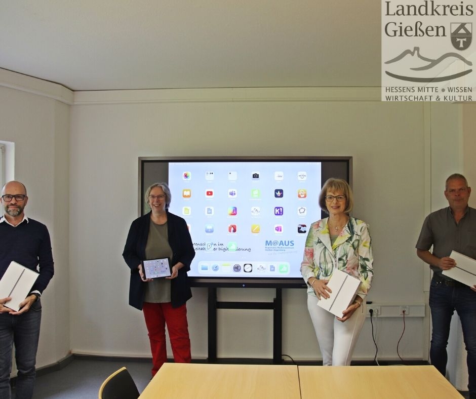 Jochen Leeder; Christiane Schmahl; Gabriele Büsse und Jörg Weber.