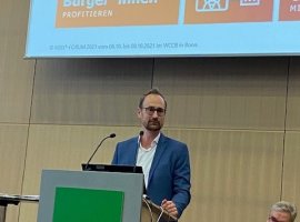Sven Herbert während der Podiumsdiskussion.