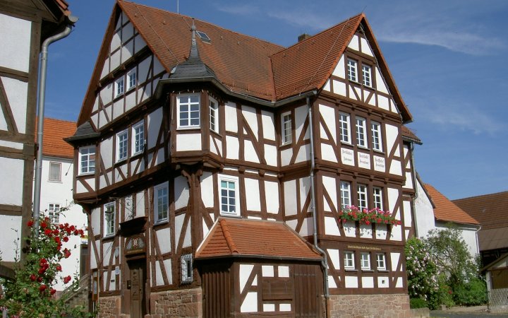 Rathaus der Gemeinde Rosenthal.
