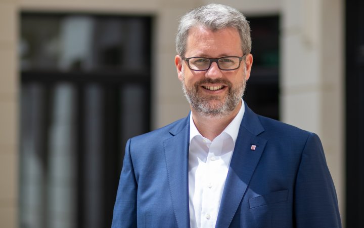 Patrick Burghardt.