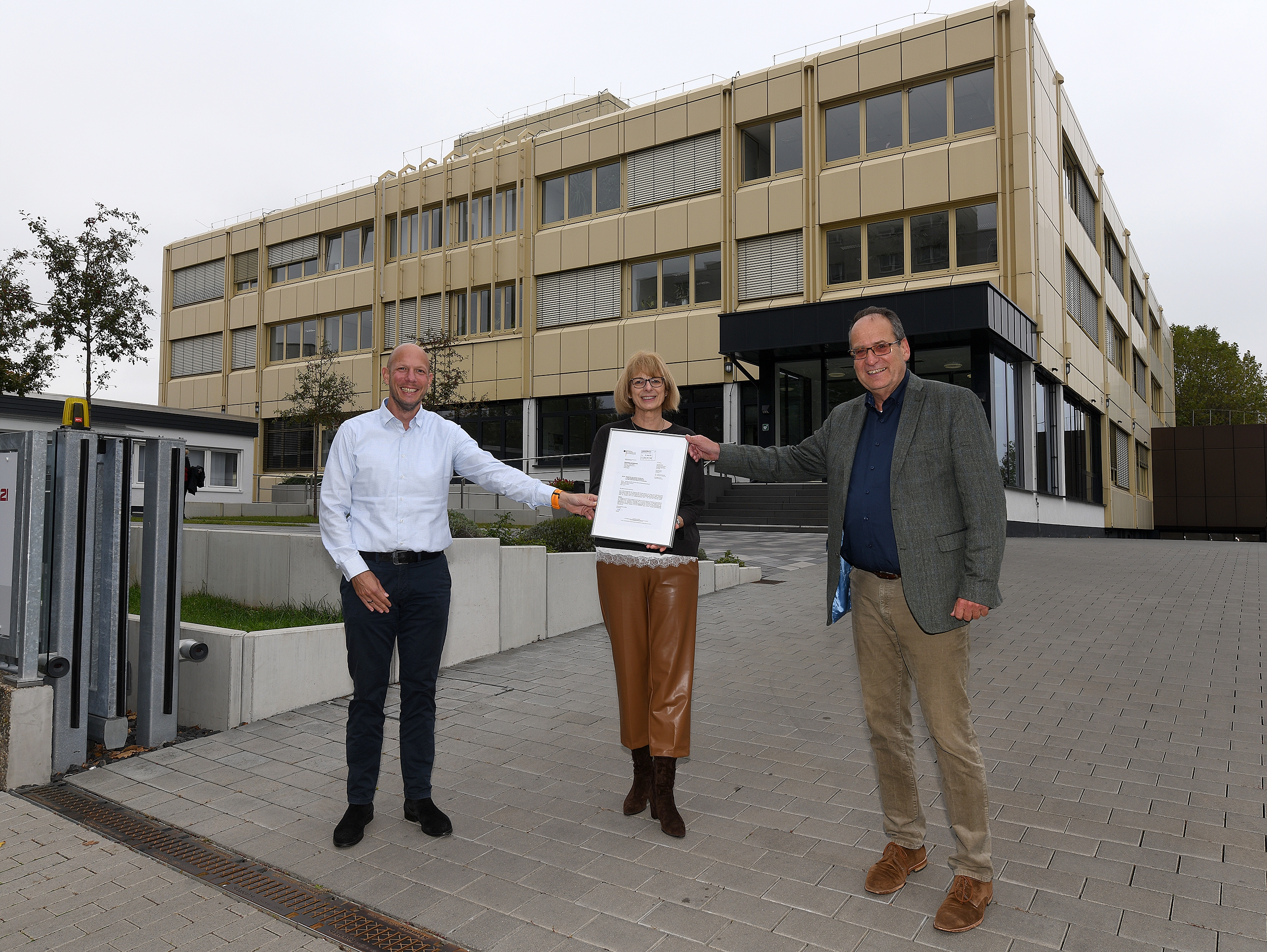 Gabriele Büsse; Bertram Huke und Bastian Schäfer.