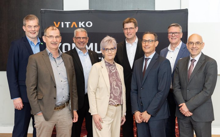 Matthias Drexelius und der Vorstand von VITAKO.