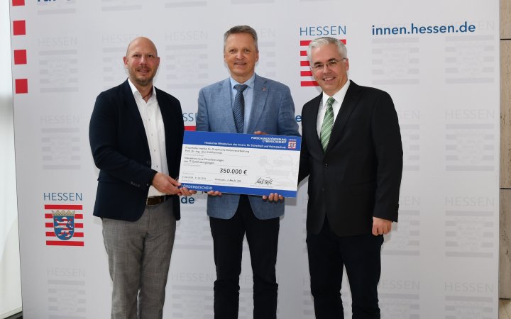 Bastian Schäfer; Staatssekretär Martin Rößler; und Jörn Kohlhammer.